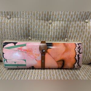 Vintage 1978 magazine clutch purse